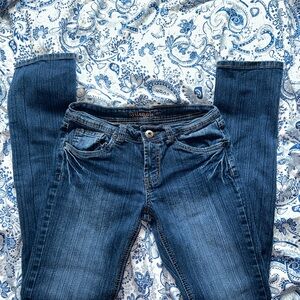 Low waisted y2k Illegal jeans